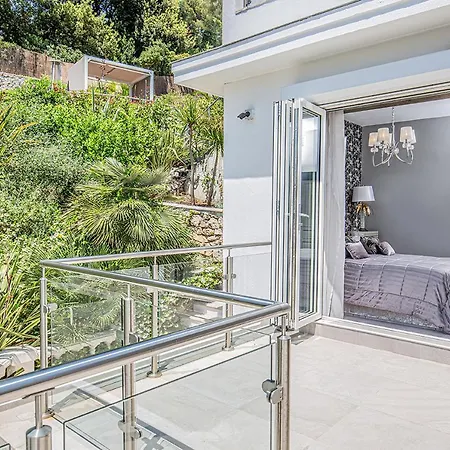 Villa Sandryon *